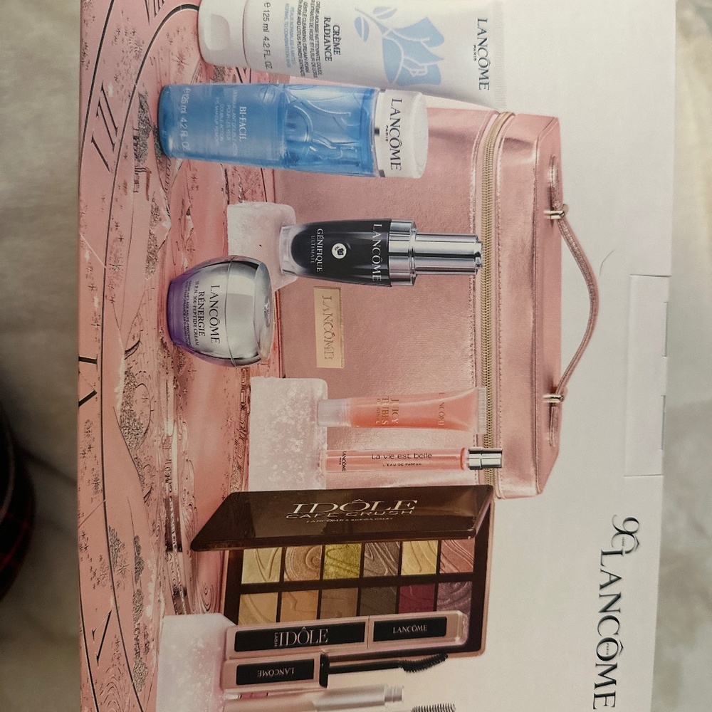 NIB LANCÔME TRAINCASE 9 PRIDUCTS $534 VALUE
